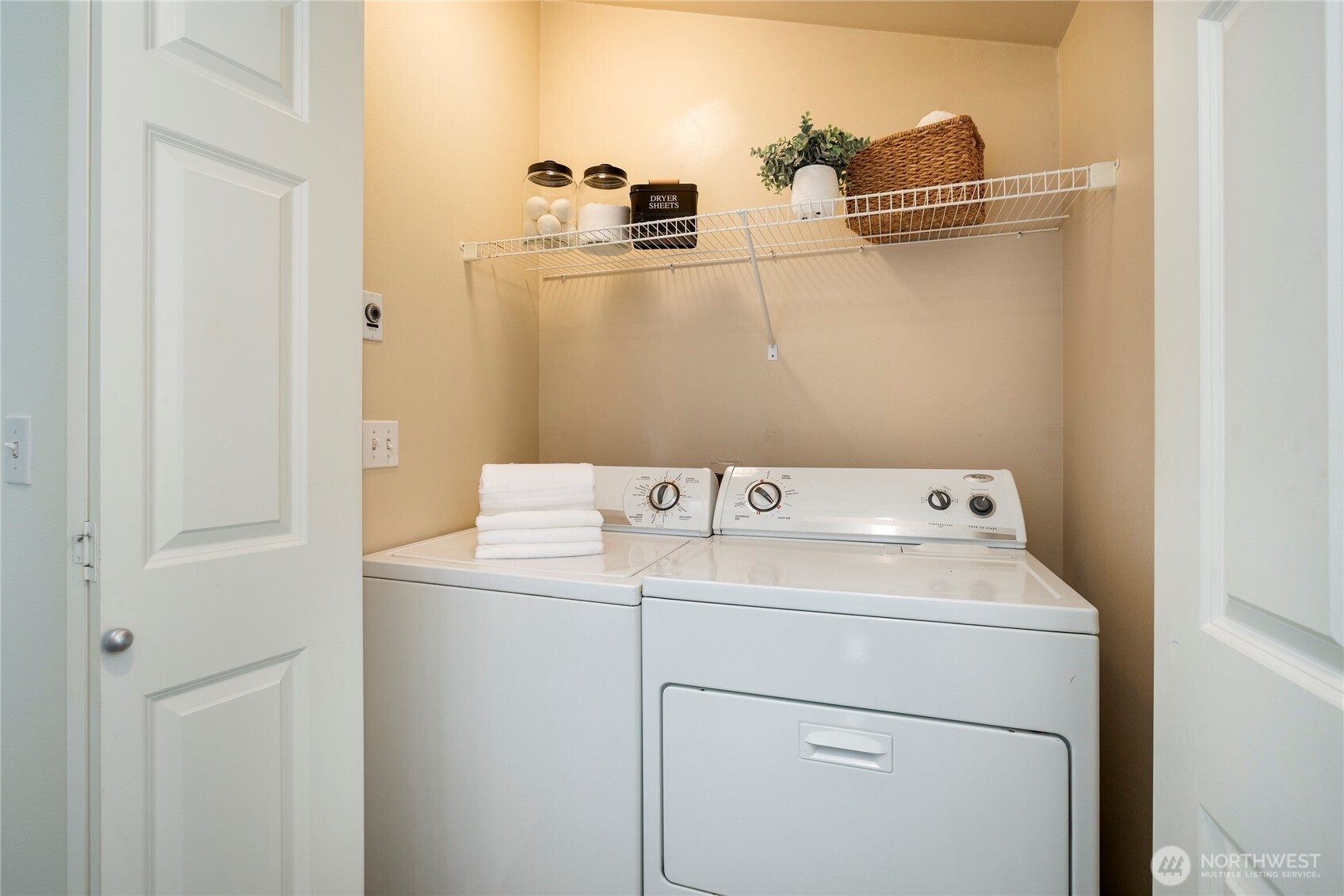 8505 Midvale Avenue N Unit: B