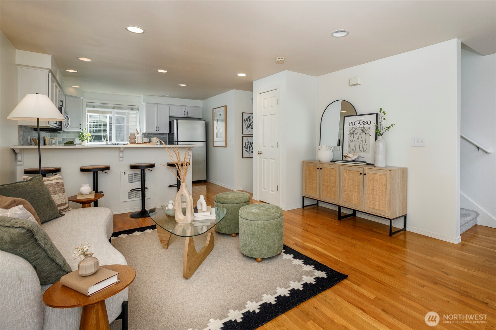 8505 Midvale Avenue N Unit: B