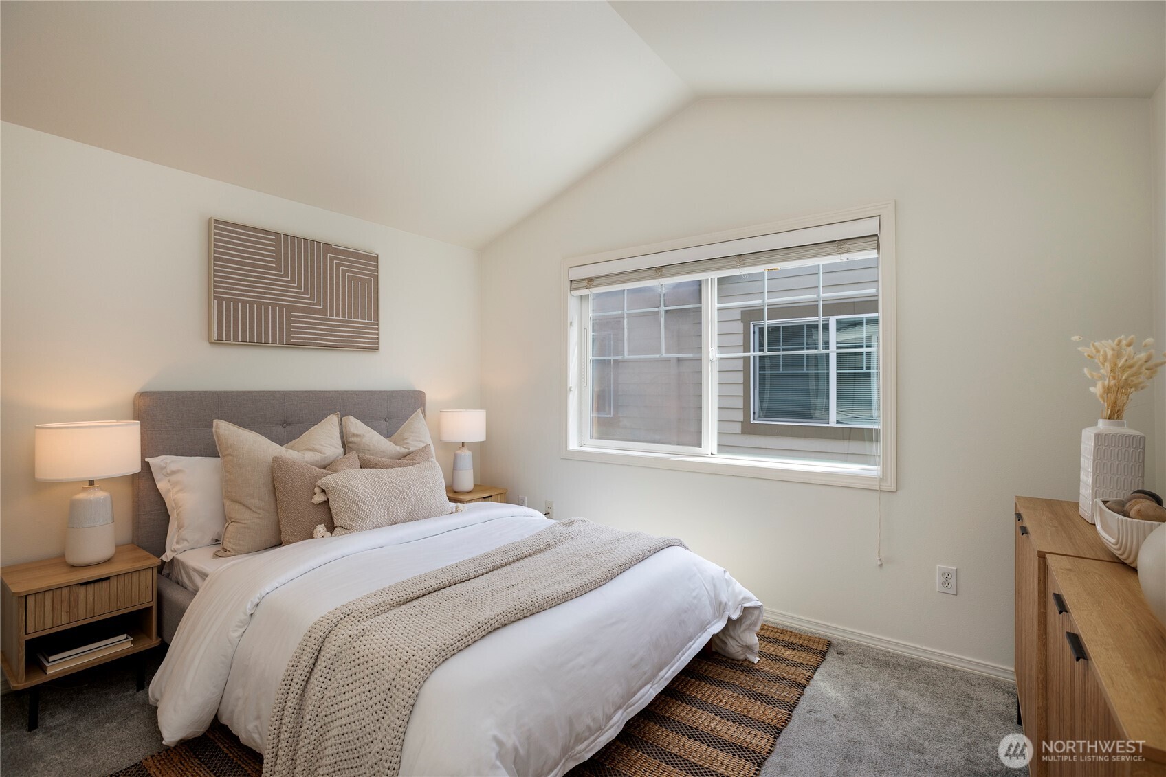 8505 Midvale Avenue N Unit: B