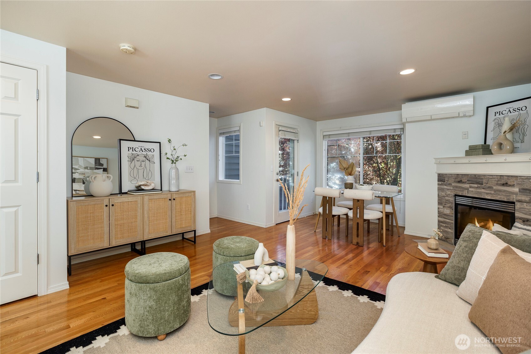 8505 Midvale Avenue N Unit: B