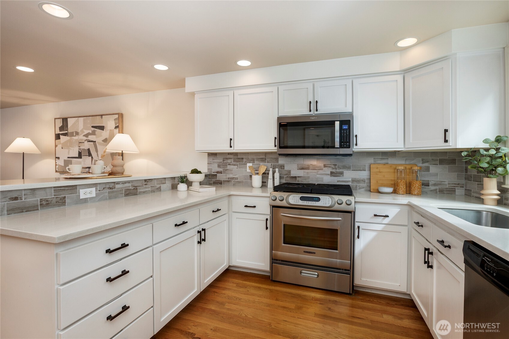 8505 Midvale Avenue N Unit: B