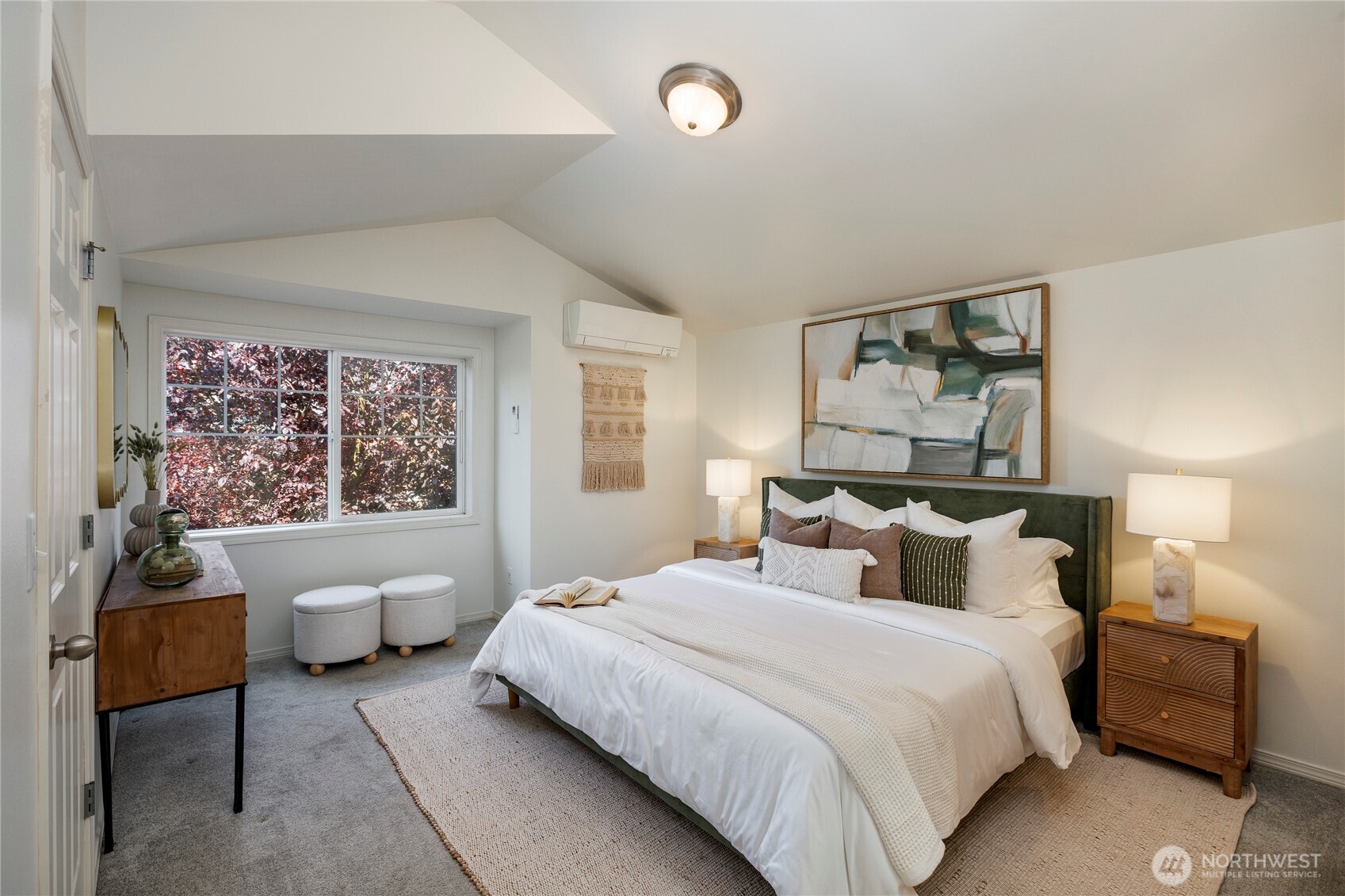 8505 Midvale Avenue N Unit: B