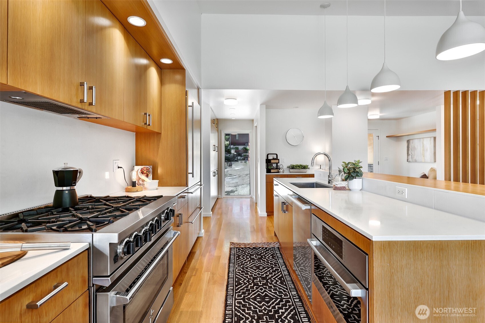 2547 NE 83rd Street