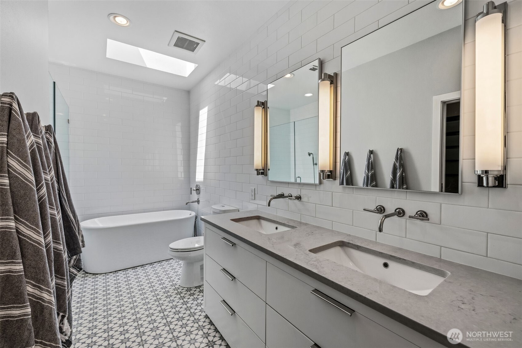 311 2nd St. S Unit: 302