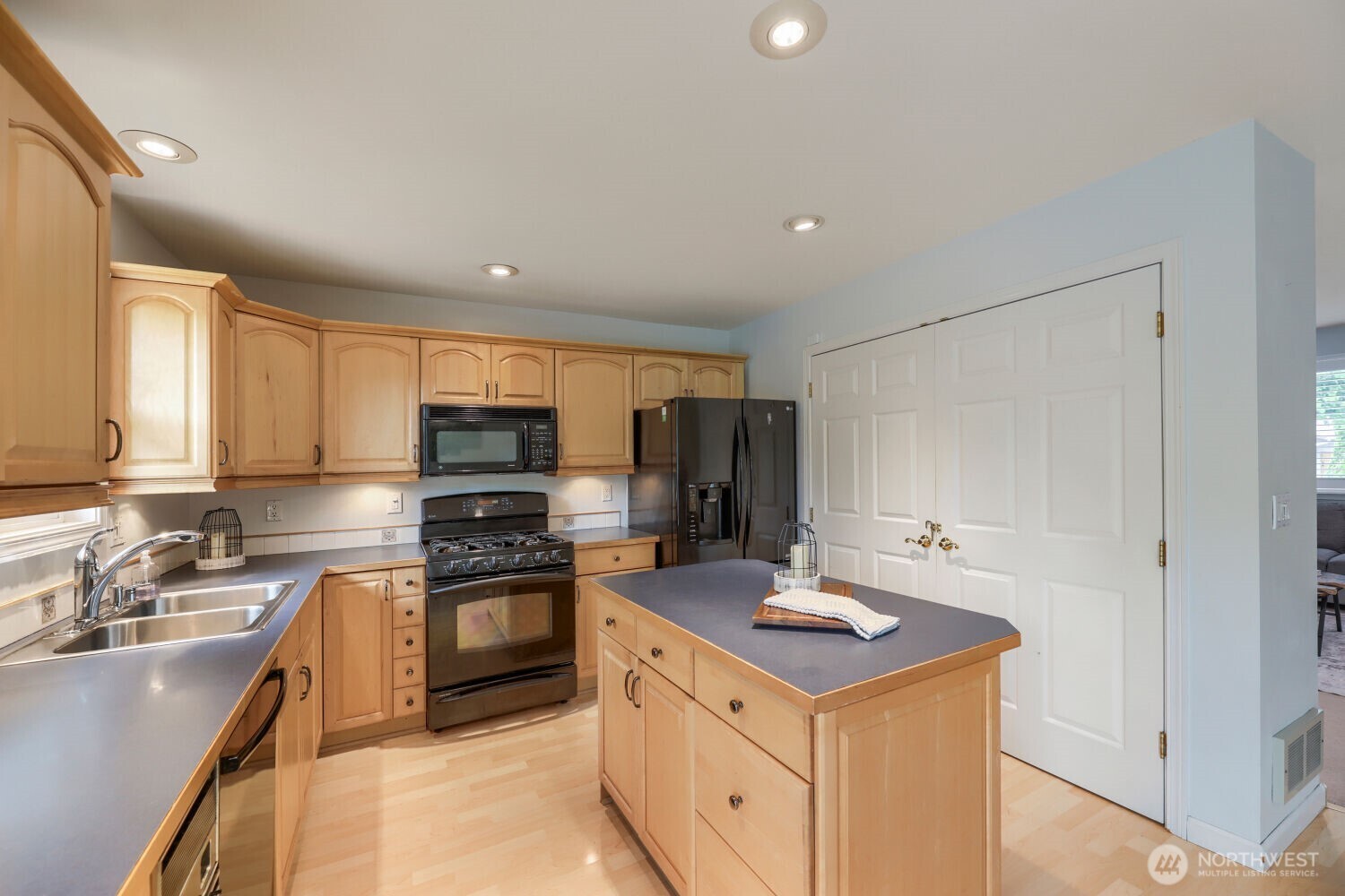 10332 27th Drive SE