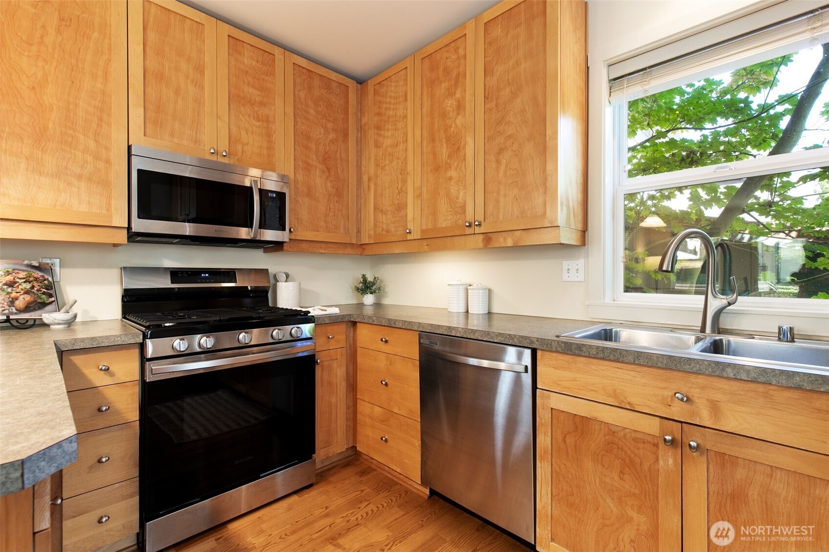6318 5th Avenue NE Unit: C