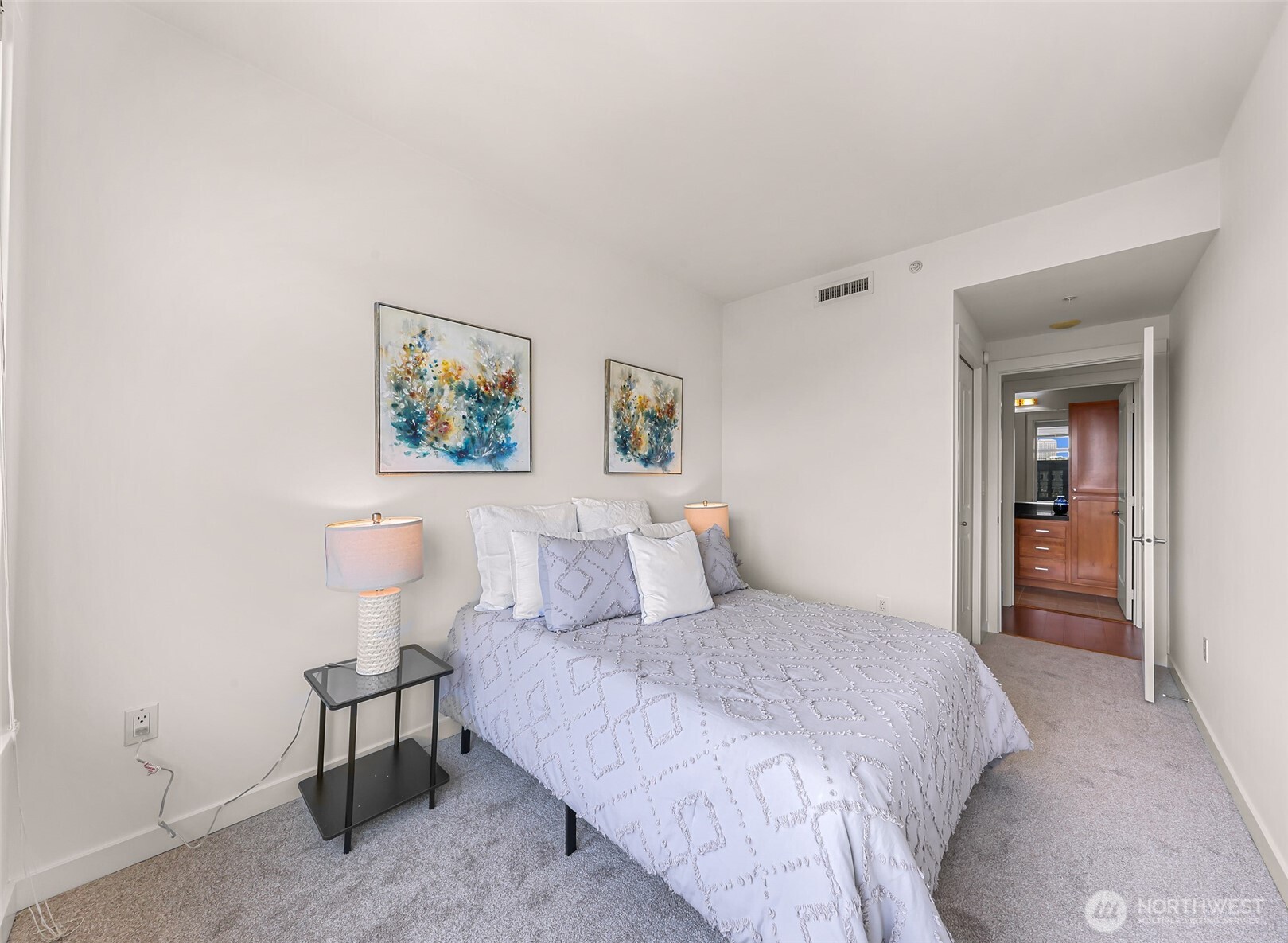 2607 Western Avenue Unit: 1203