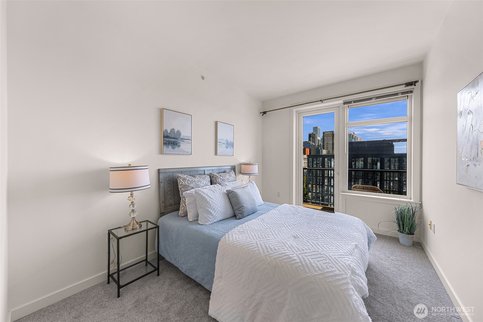 2607 Western Avenue Unit: 1203