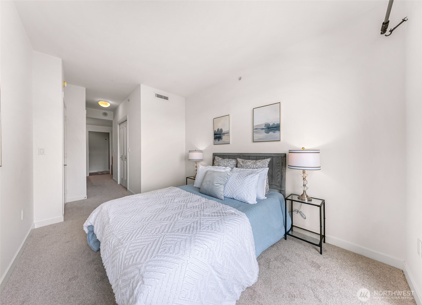 2607 Western Avenue Unit: 1203