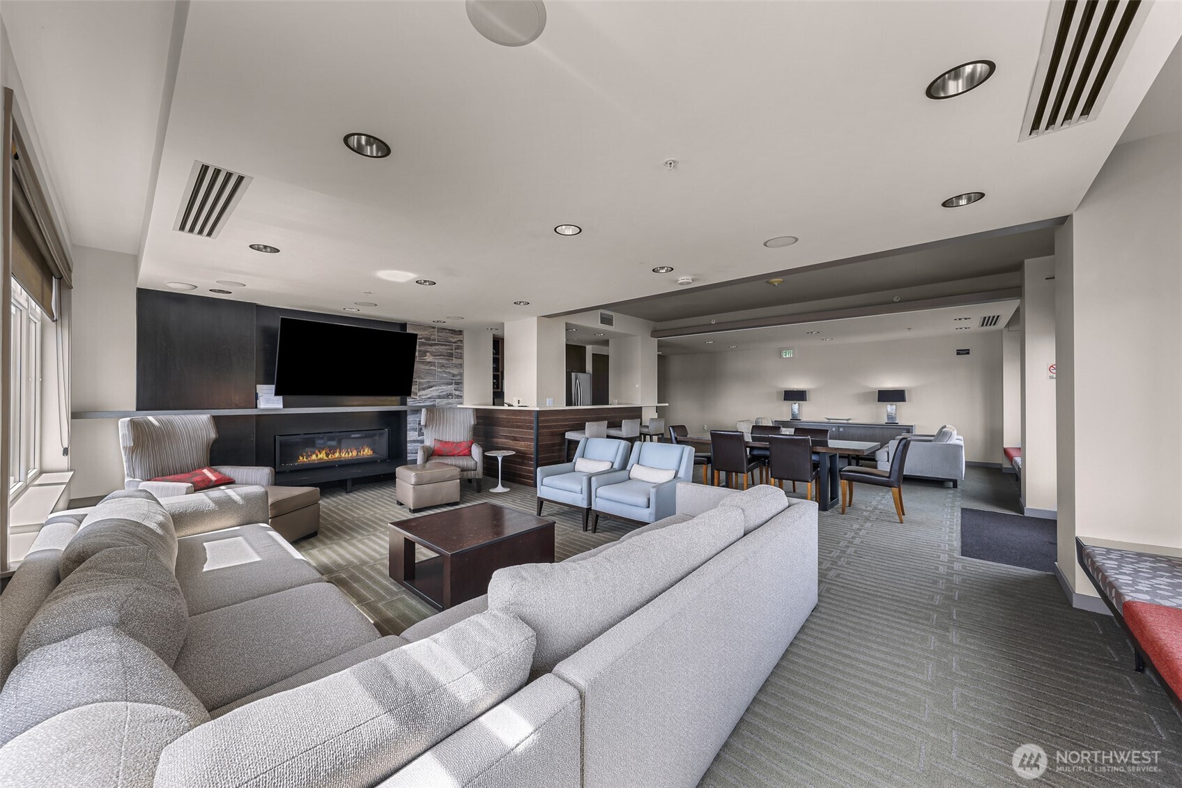 2607 Western Avenue Unit: 1203