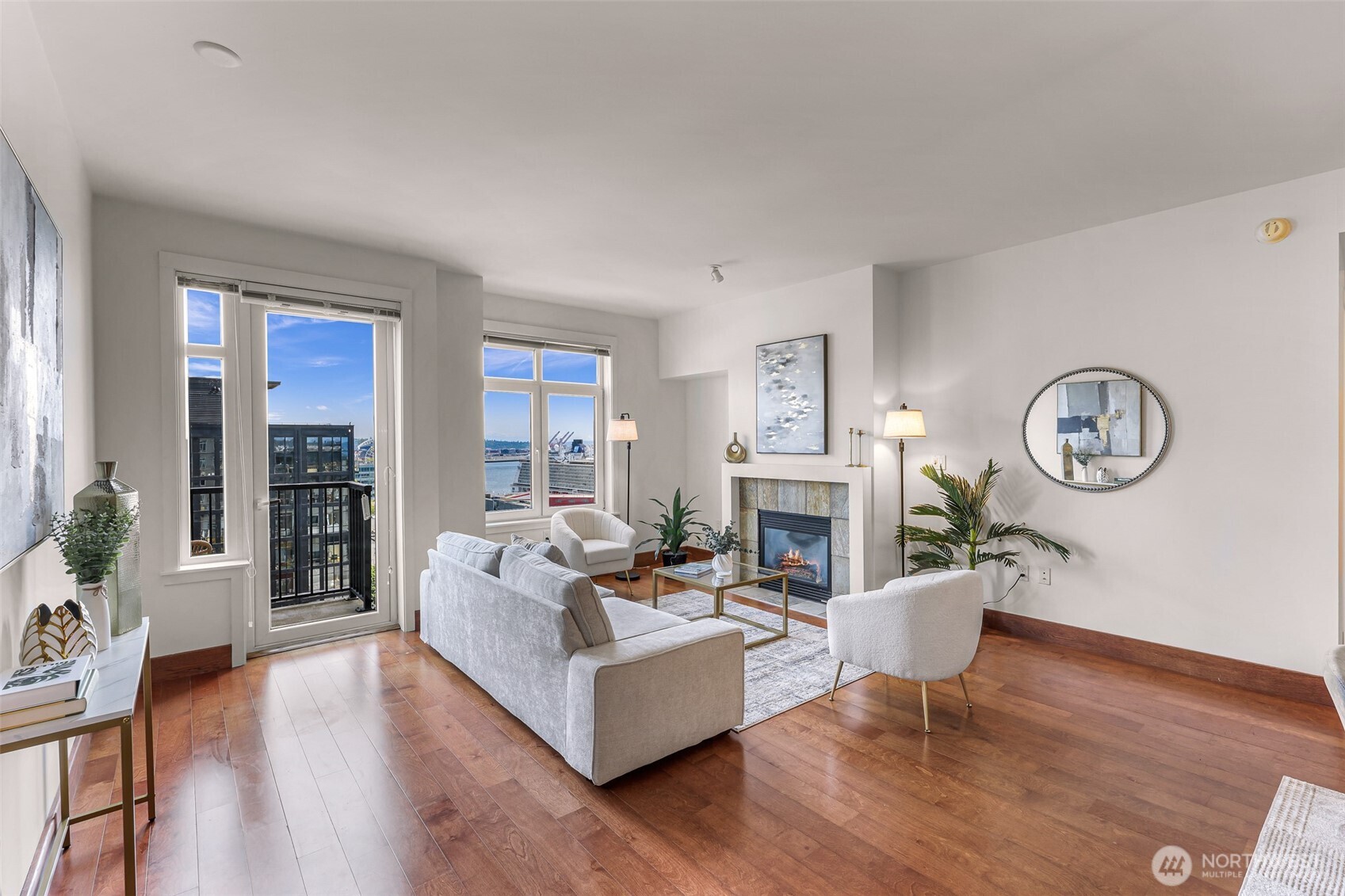2607 Western Avenue Unit: 1203