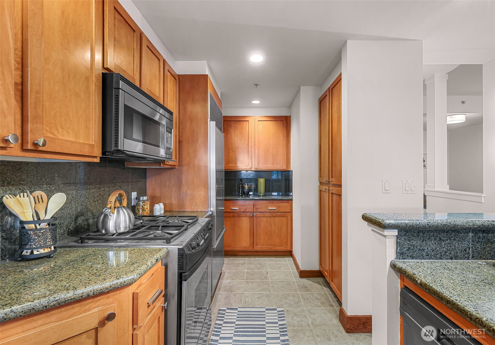 2607 Western Avenue Unit: 1203