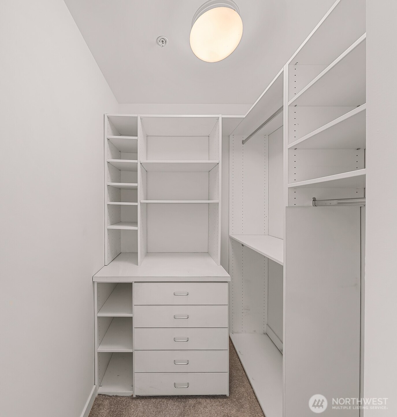 2607 Western Avenue Unit: 1203