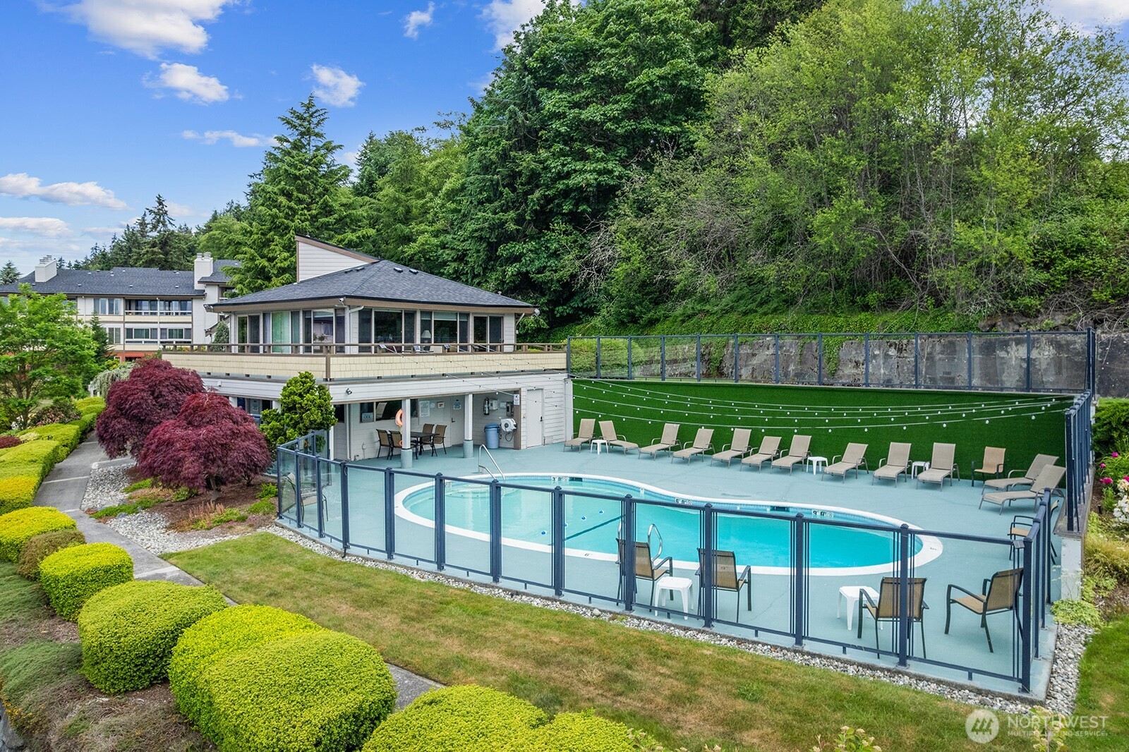 23403 Lake View Drive Unit: I202