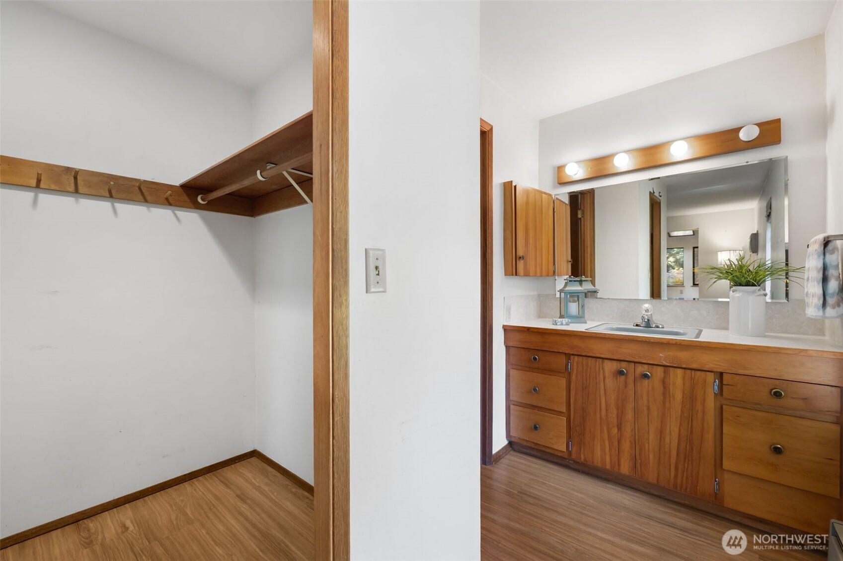 31 E Village View Drive