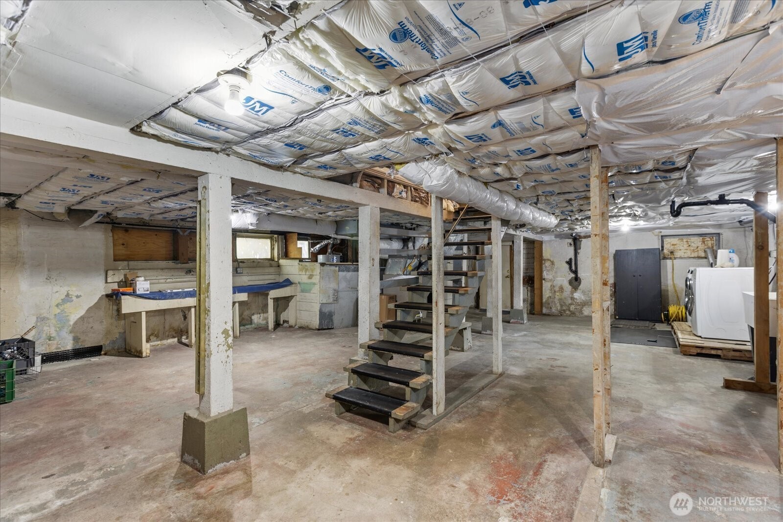 1601 10th Avenue W
