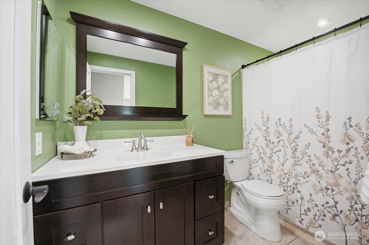 6220 145th Street NE