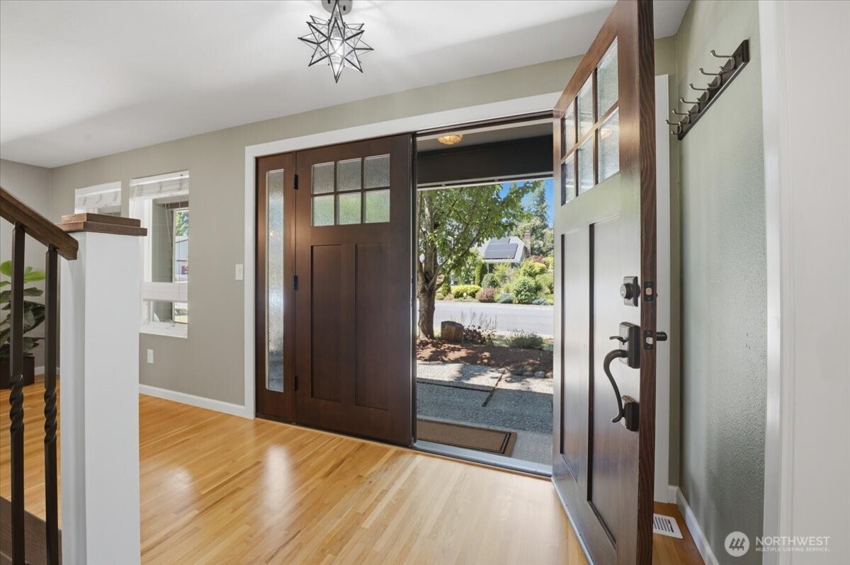 6220 145th Street NE