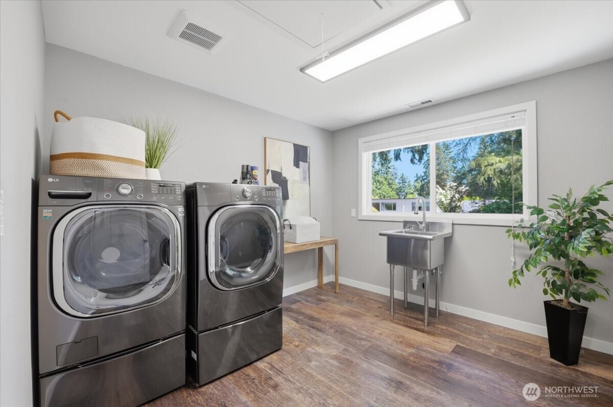 6220 145th Street NE