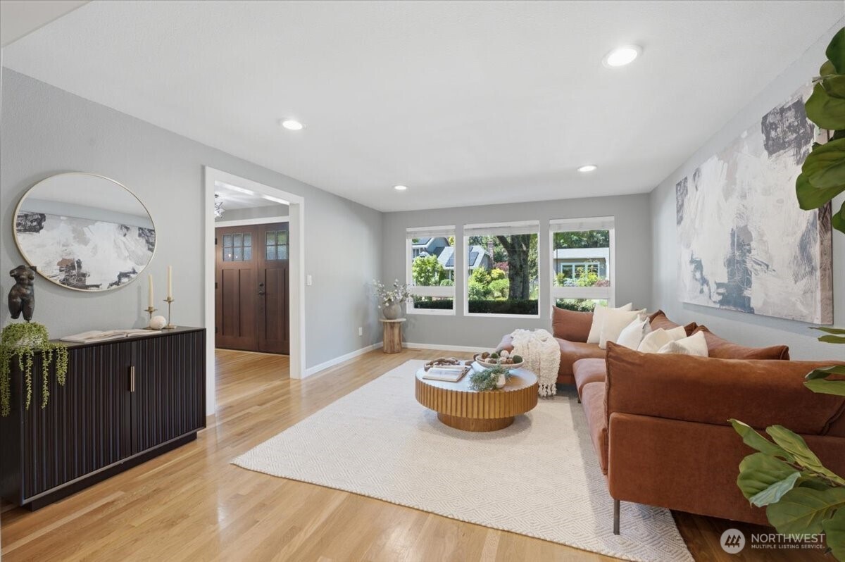 6220 145th Street NE