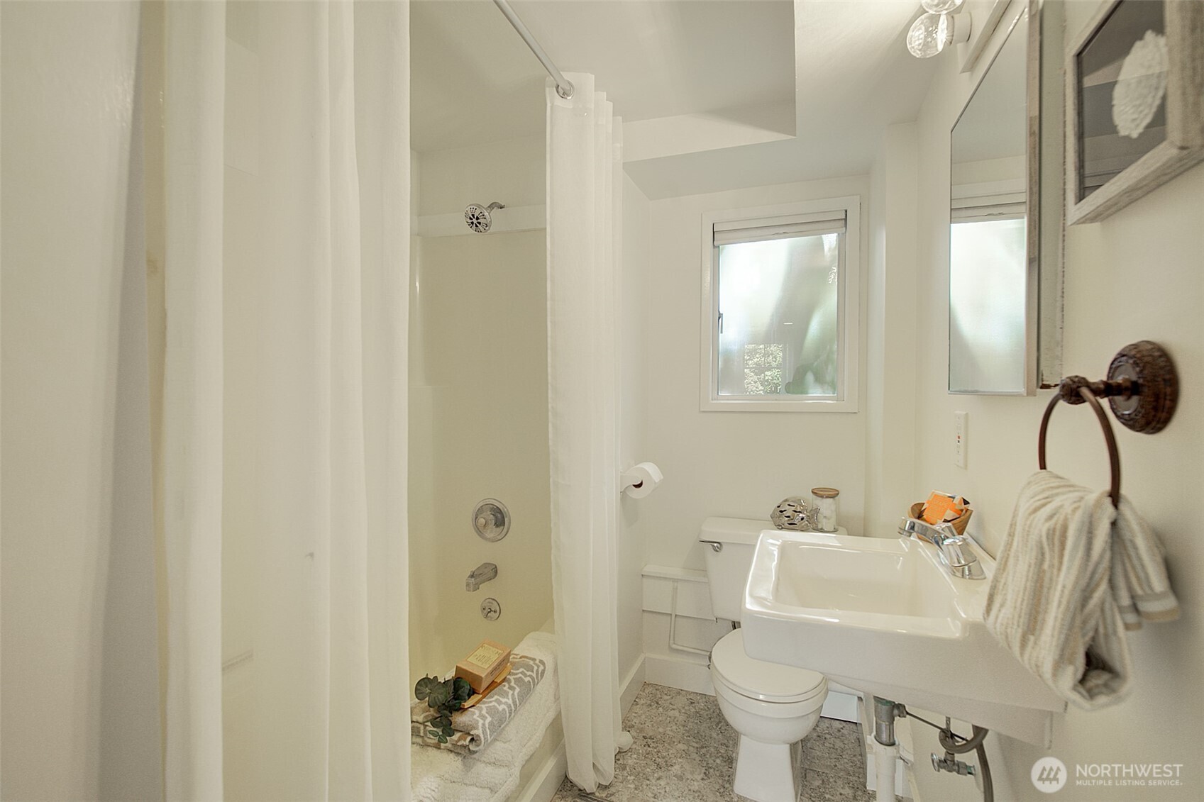 2112 N 132nd Street