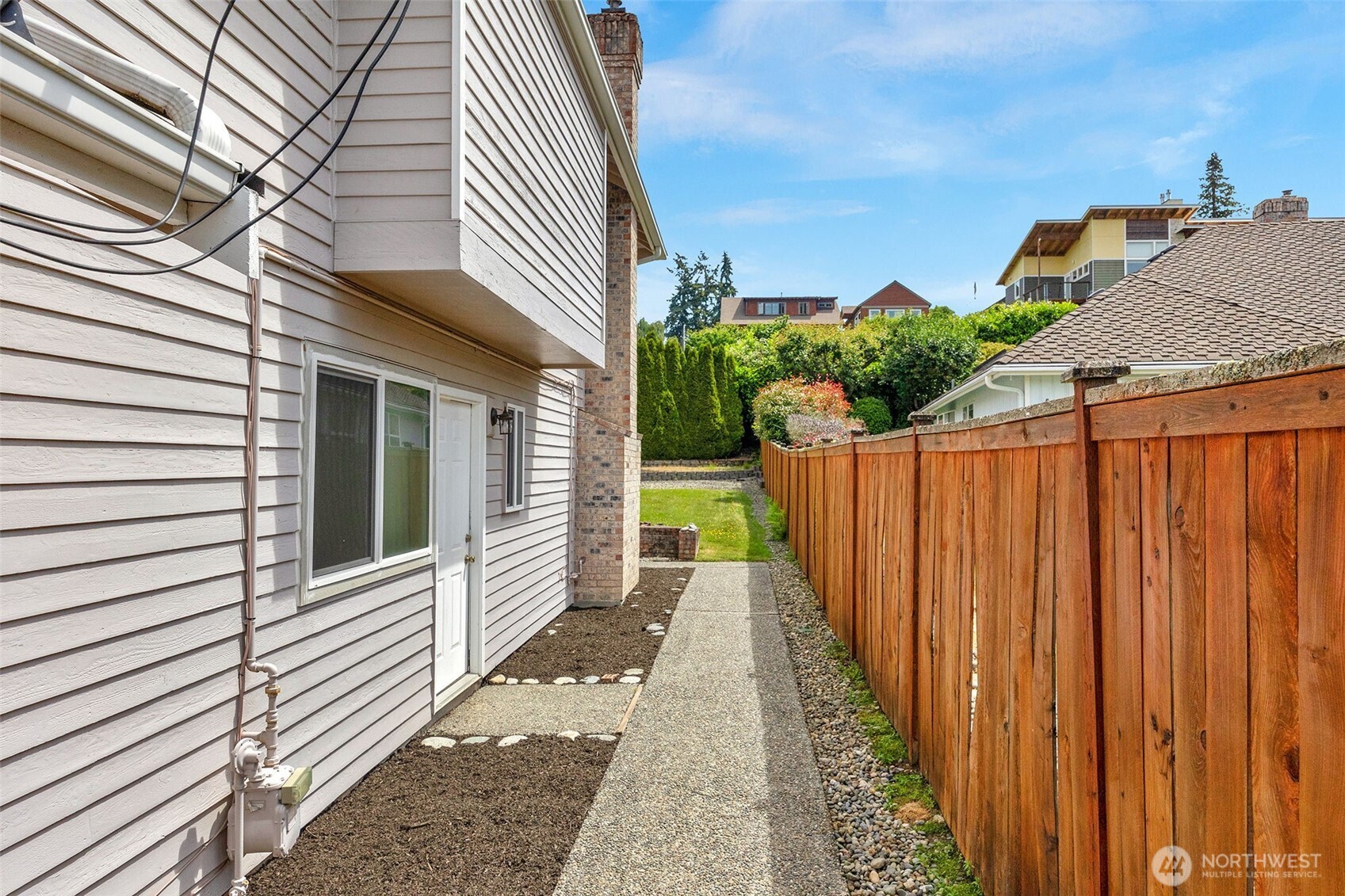 816 Aloha Place
