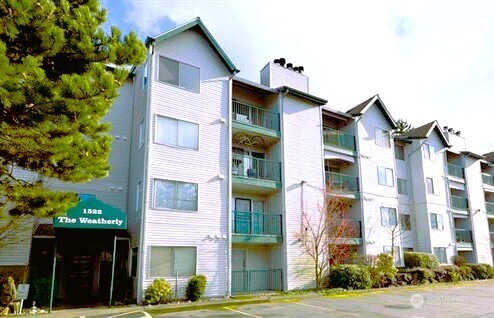 1522 NE 175th Street Unit: 200