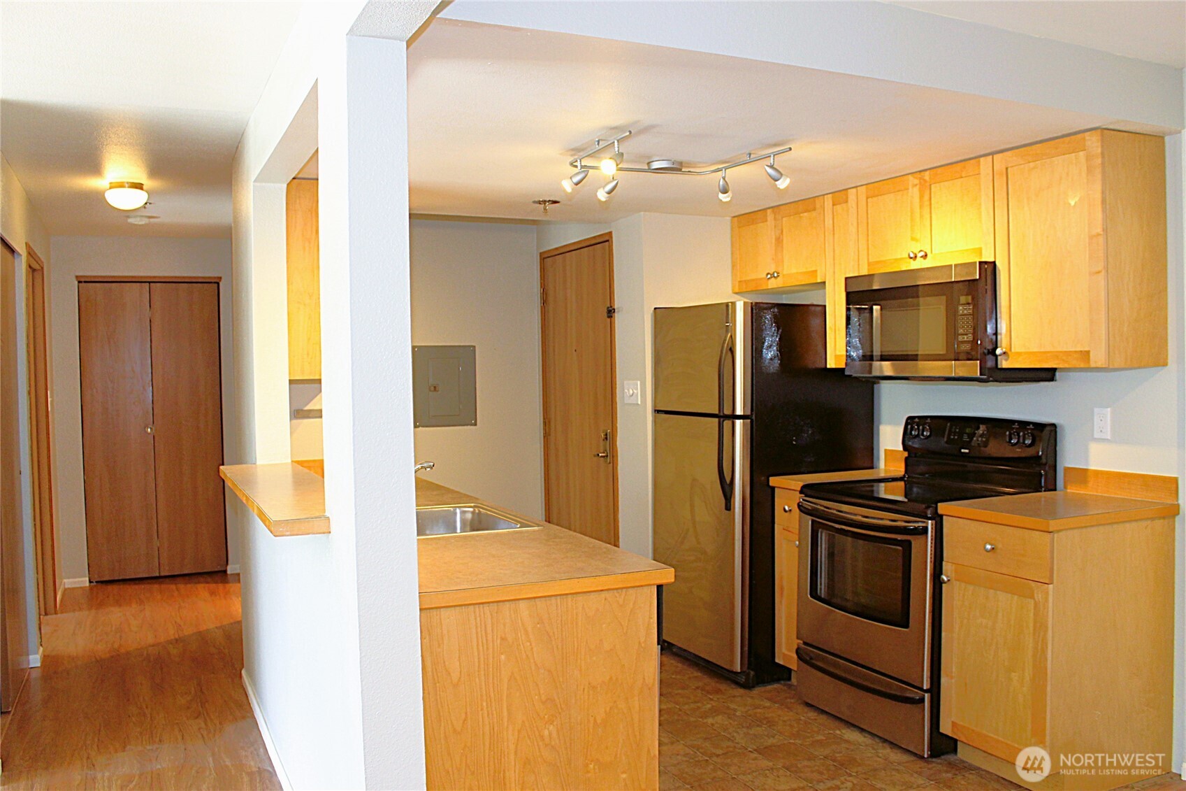 1522 NE 175th Street Unit: 200