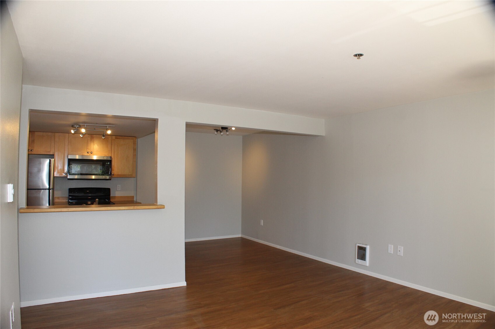 1522 NE 175th Street Unit: 200
