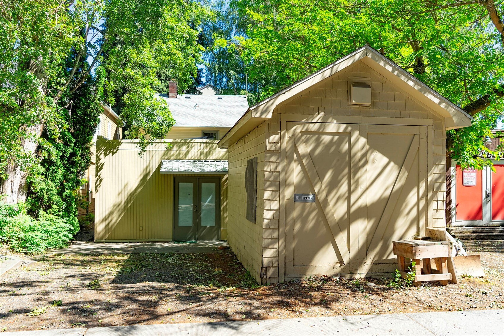 19 Dravus Street