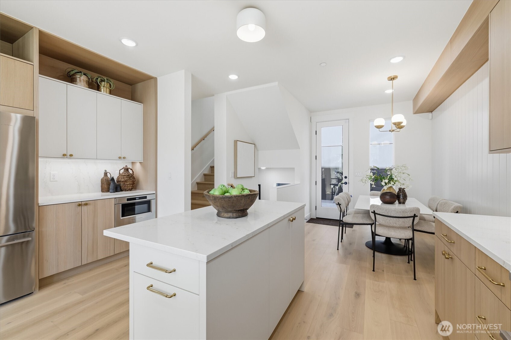 2010 Fairview Avenue E Unit: B
