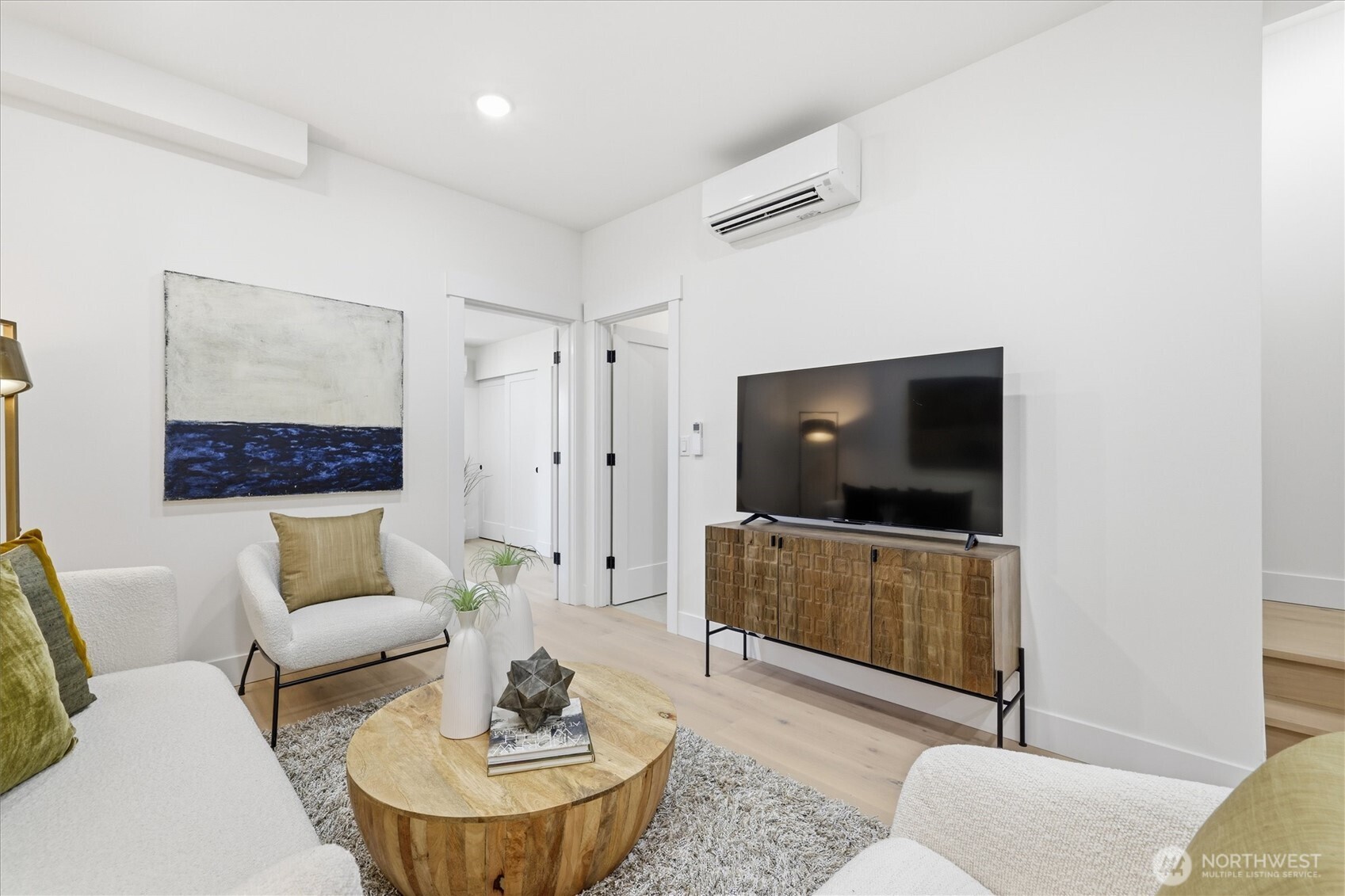 2010 Fairview Avenue E Unit: B
