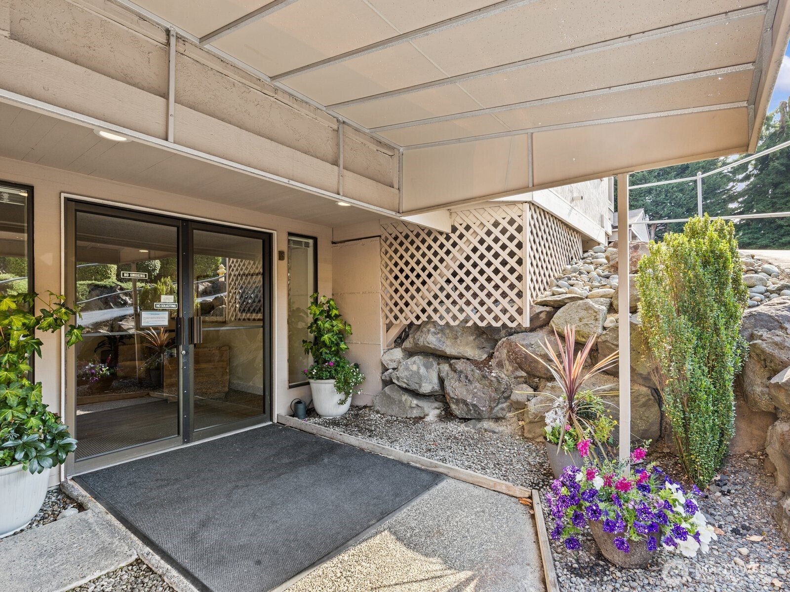 1113 5th Avenue S Unit: 207