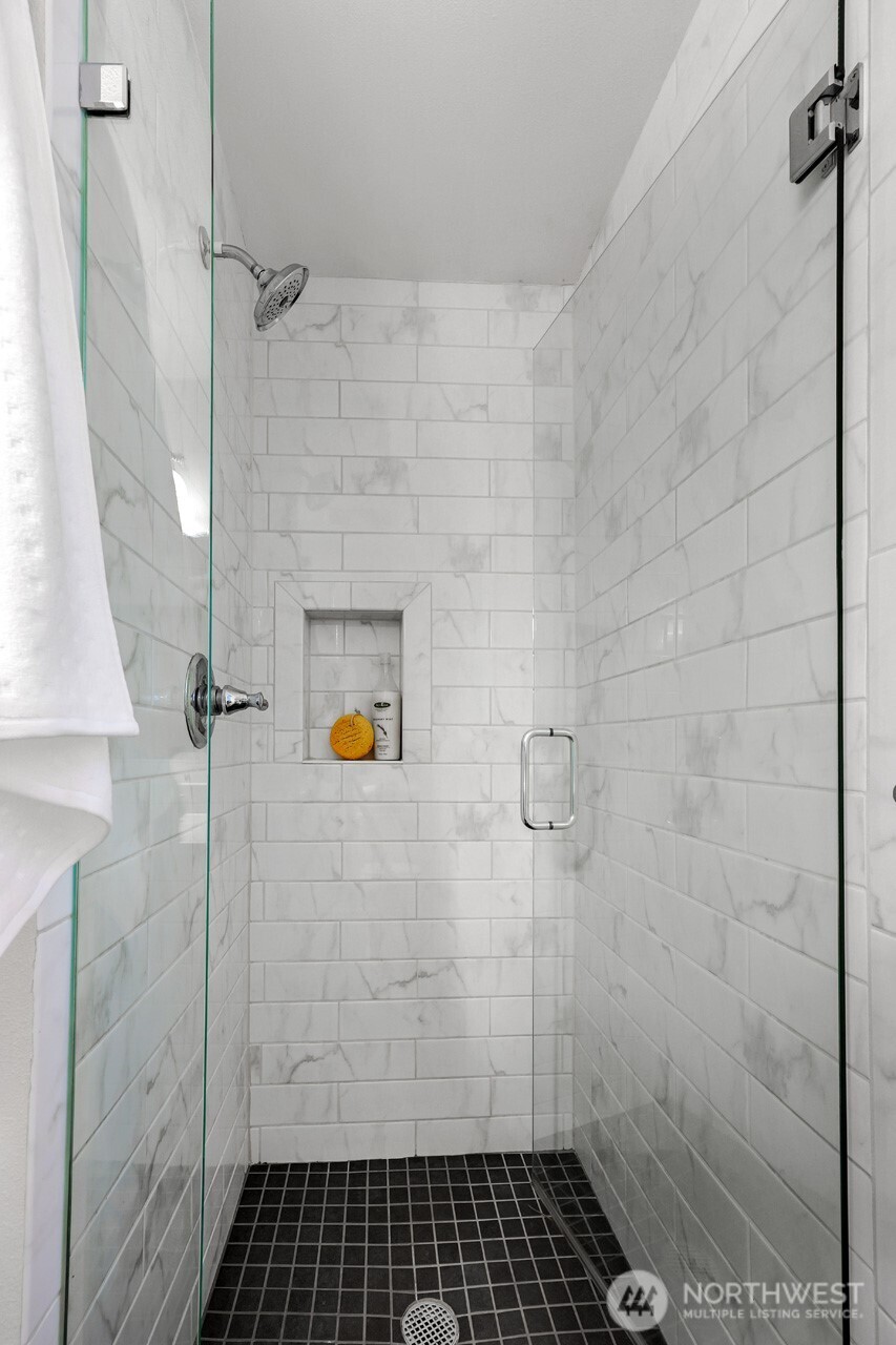 318 NE 59th Street