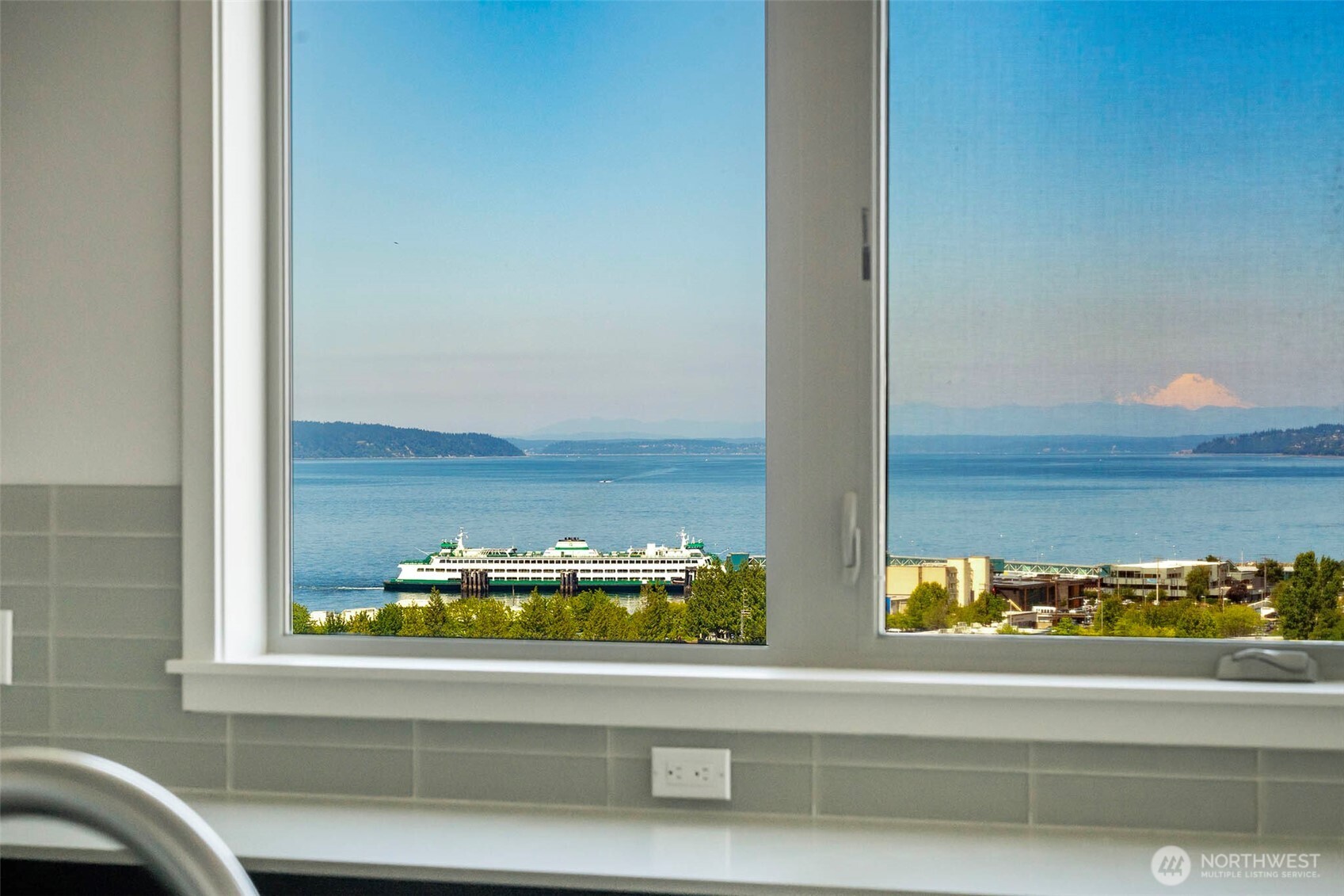 50 PINE STREET Unit: 401