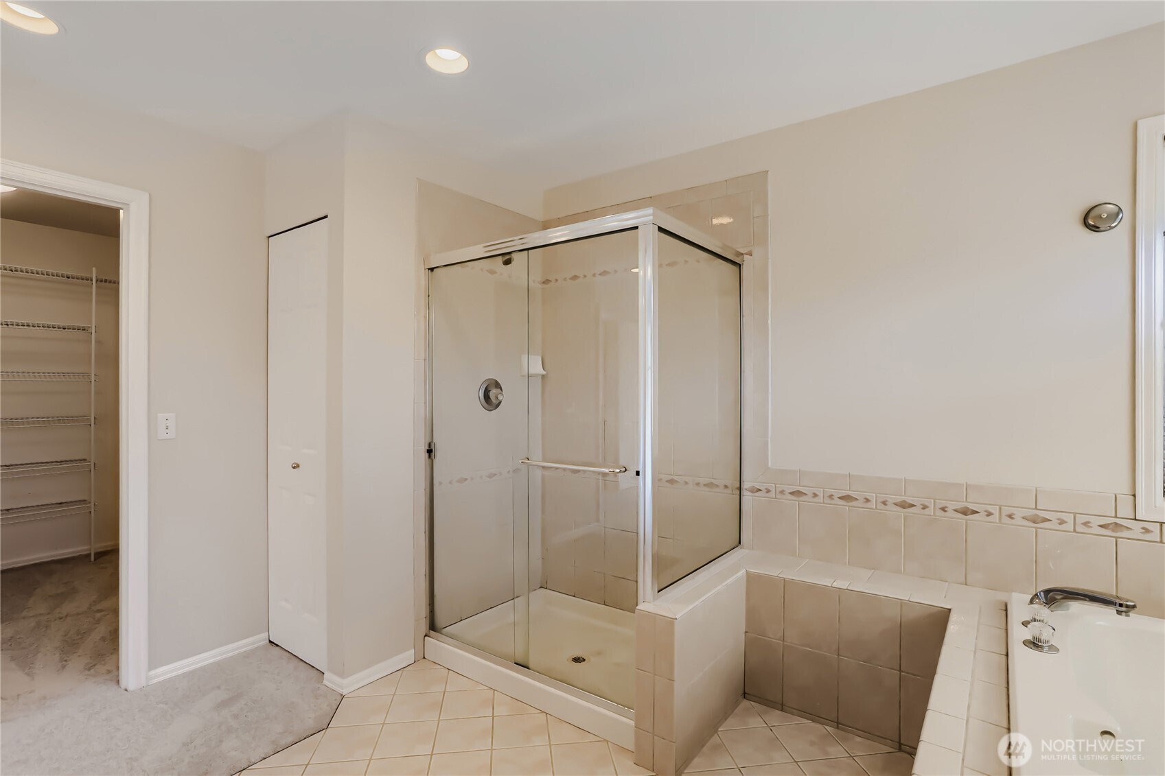 724 N 190th Street