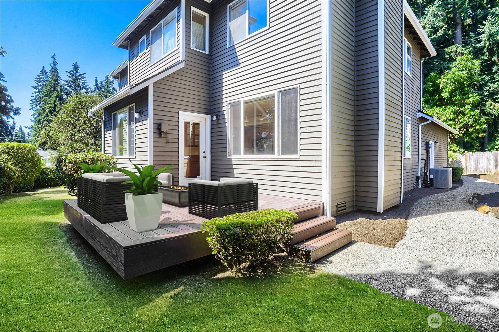 724 N 190th Street