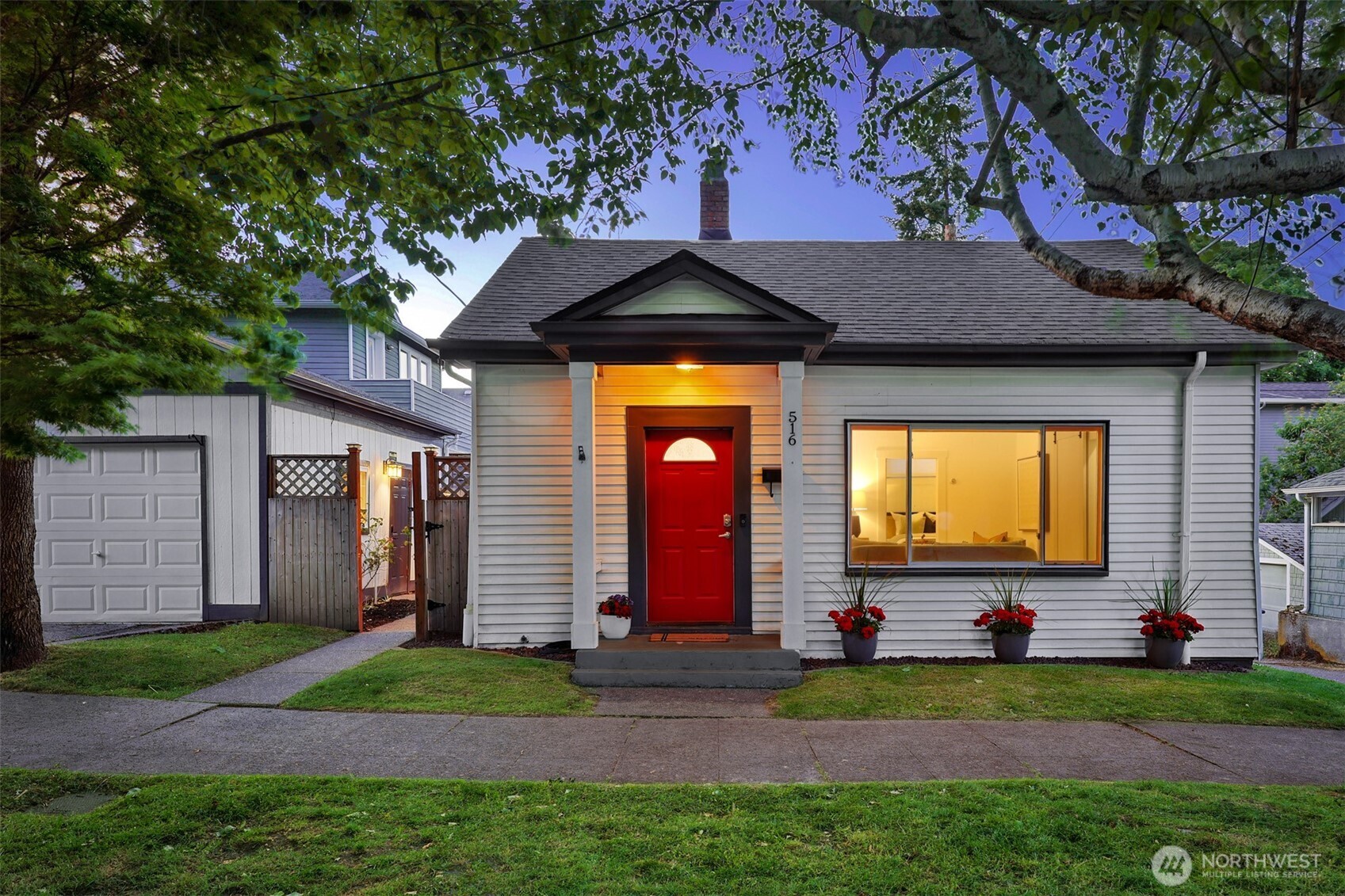 516 W Howe Street