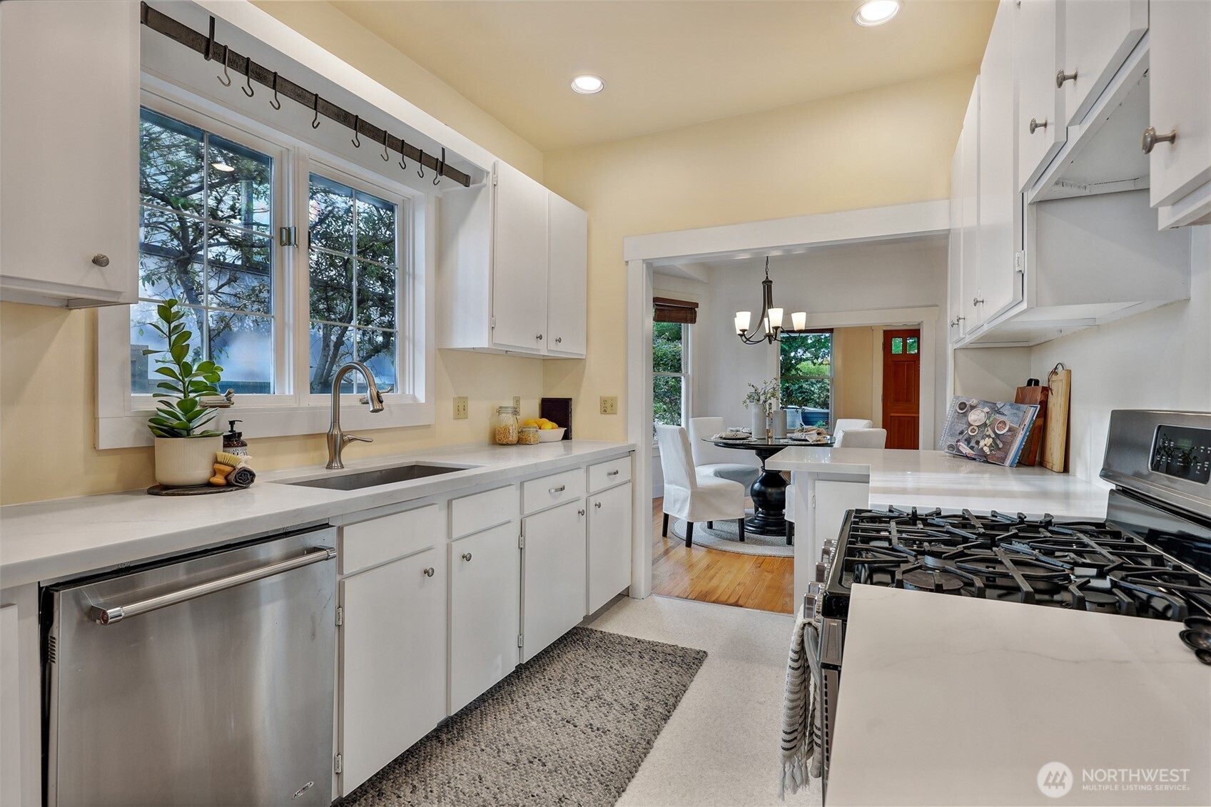 1636 N 54th Street