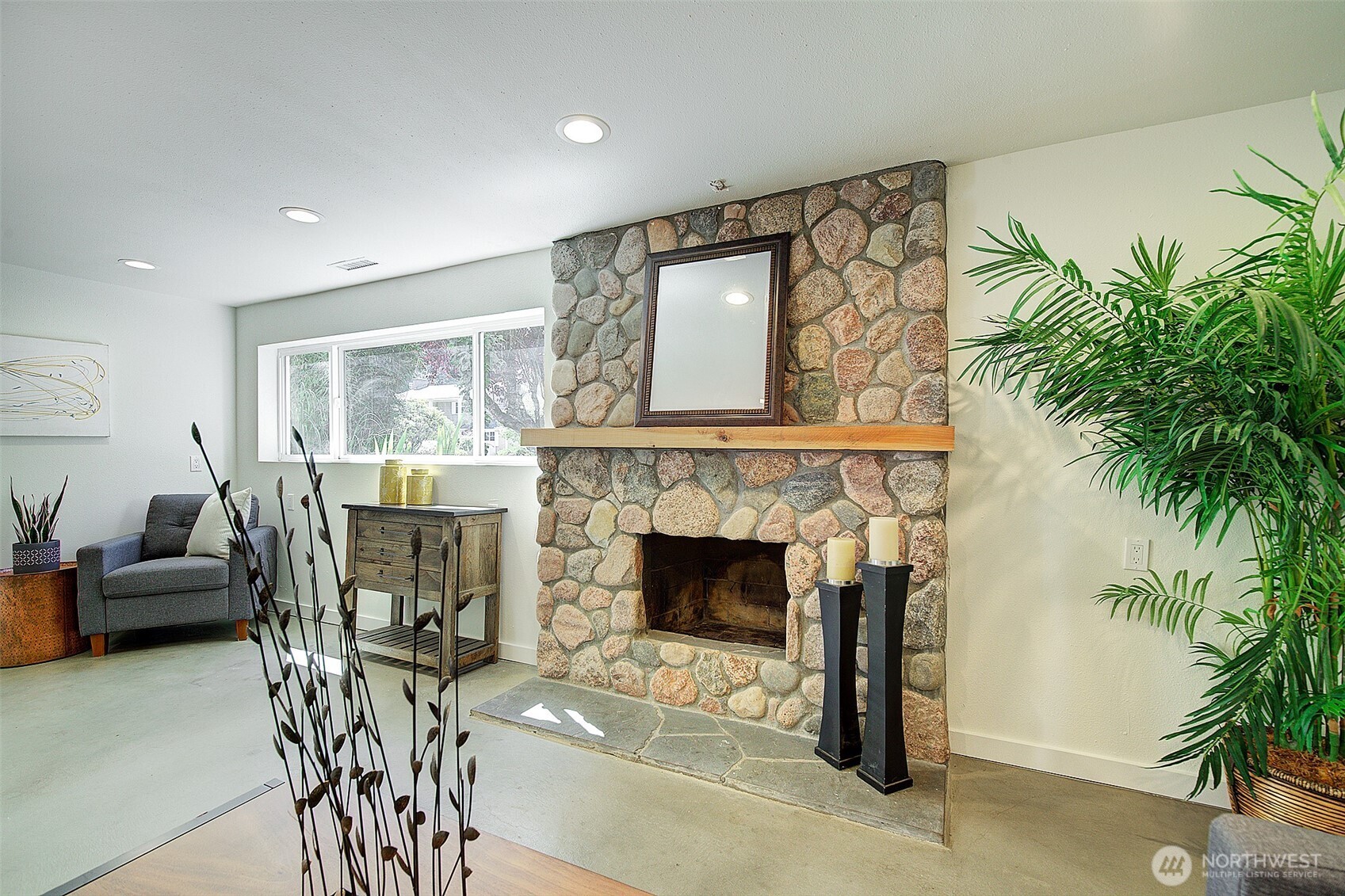 322 NW 200th Street
