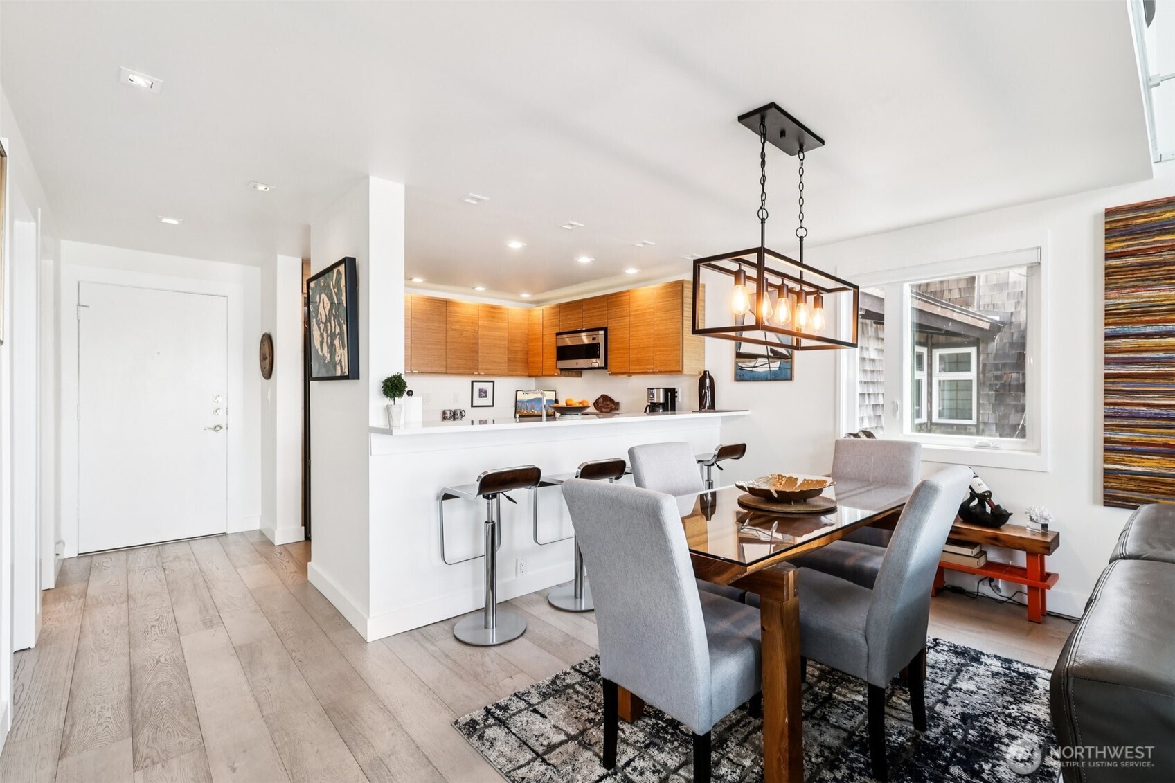 3717 Beach Drive SW Unit: 316