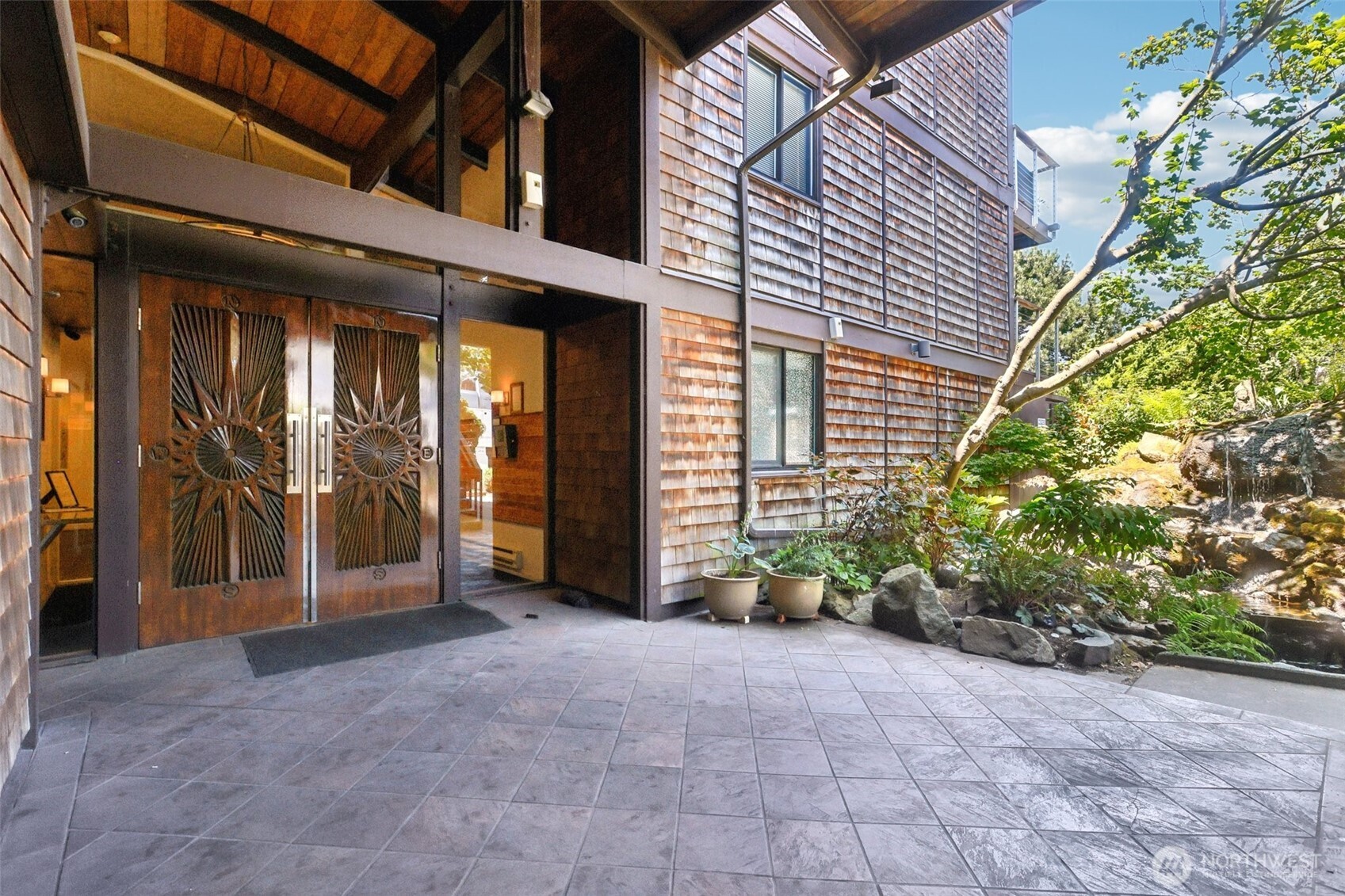 3717 Beach Drive SW Unit: 316