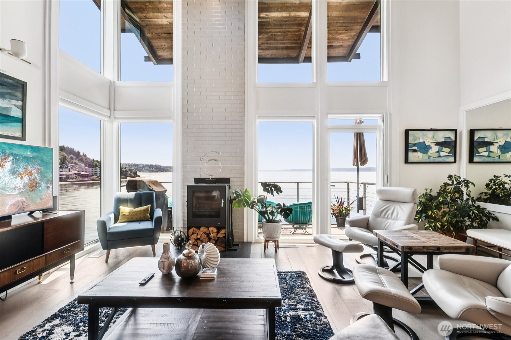 3717 Beach Drive SW Unit: 316