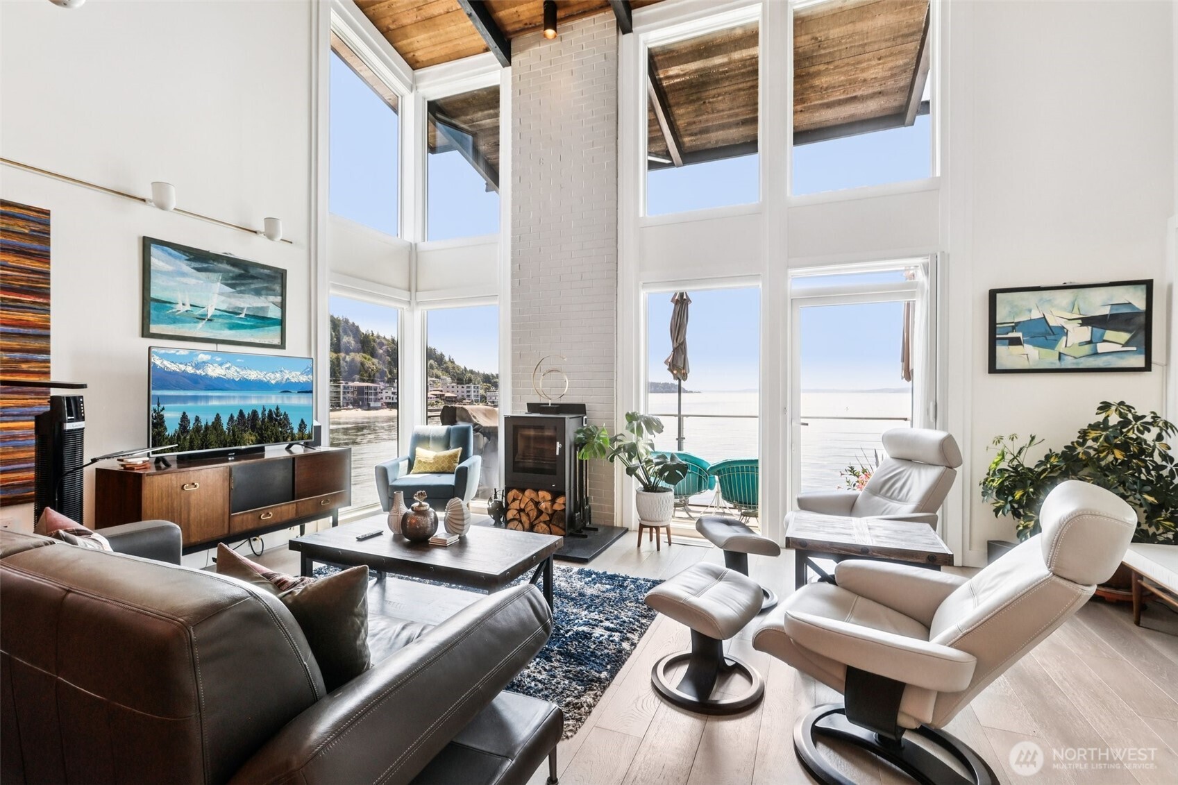 3717 Beach Drive SW Unit: 316