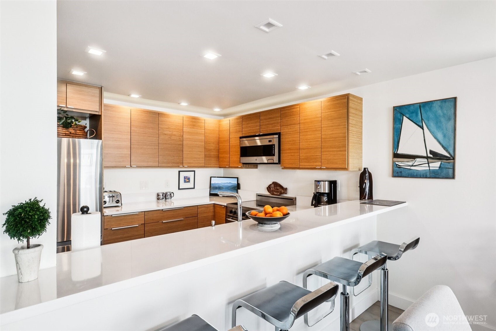 3717 Beach Drive SW Unit: 316
