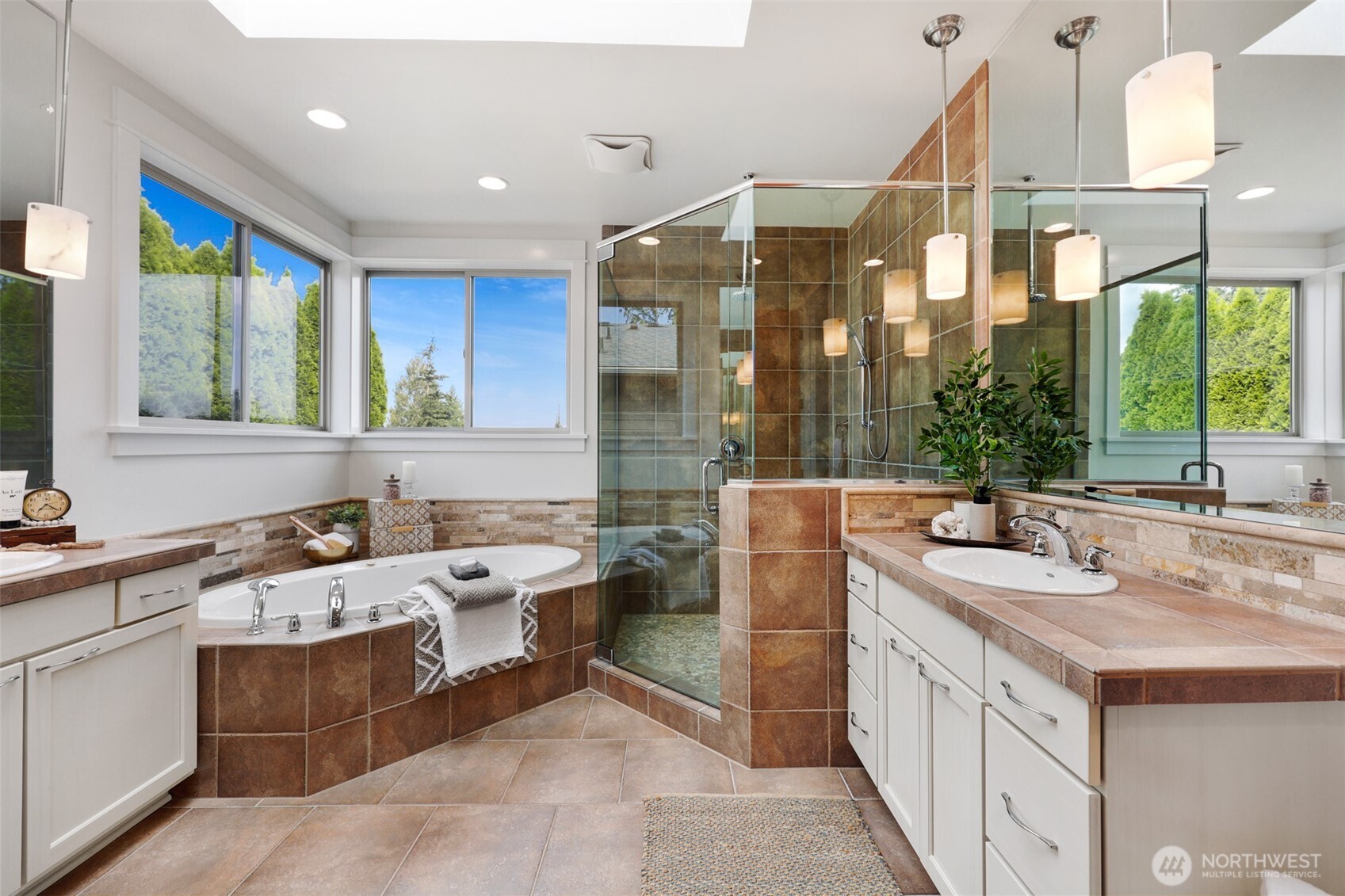 22211 1st Drive SE