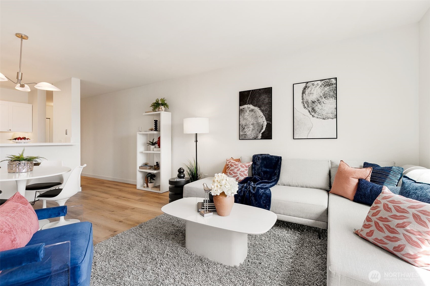 5824 NE 75th Street Unit: 307