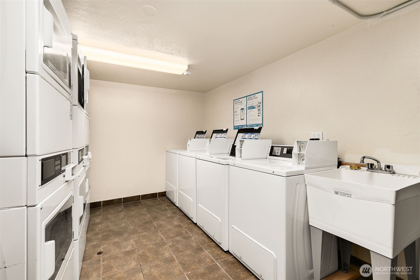 5824 NE 75th Street Unit: 307