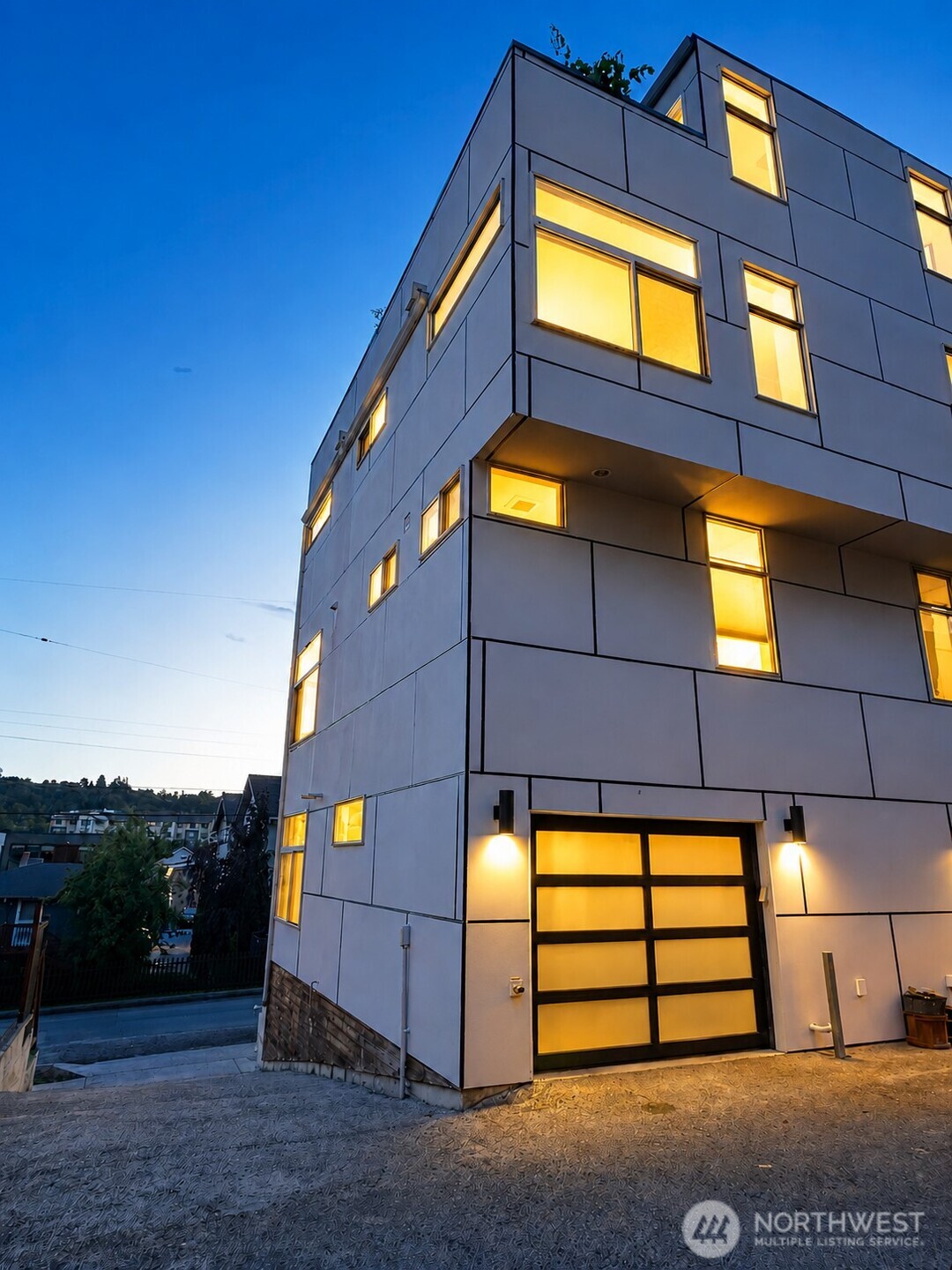 3638 Courtland Place S Unit: B
