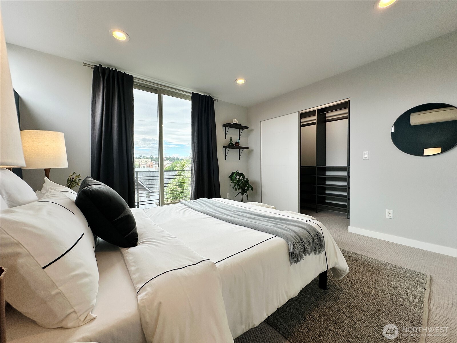 3638 Courtland Place S Unit: B